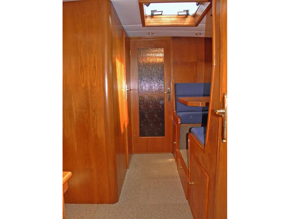 Vorschiff, Innenausstattung